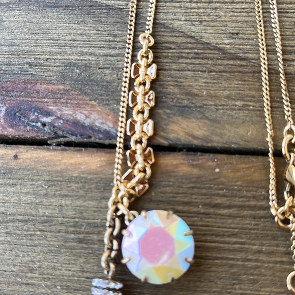 J Crew Matte Gold Tone Iridescent Crystal Fringe Necklace! BNWOT - Picture 5 of 14